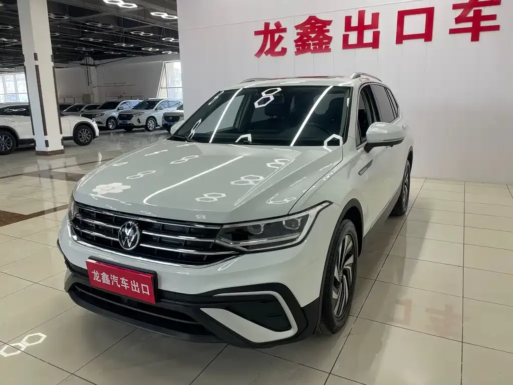Volkswagen Tiguan L 2022 из CN, фото 4