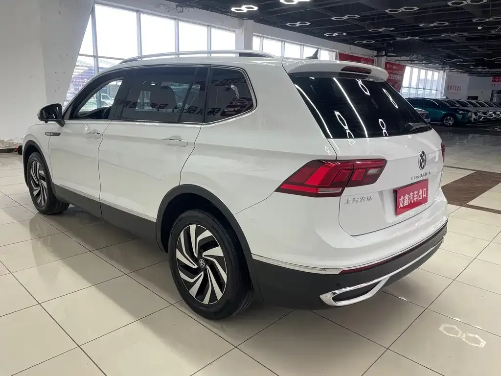 Volkswagen Tiguan L 2022 из CN, фото 9