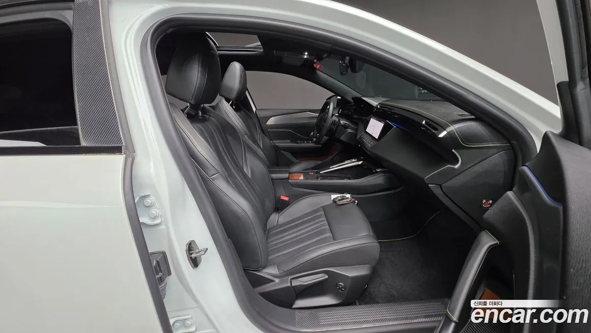 Peugeot 308 2023 из KR, фото 9
