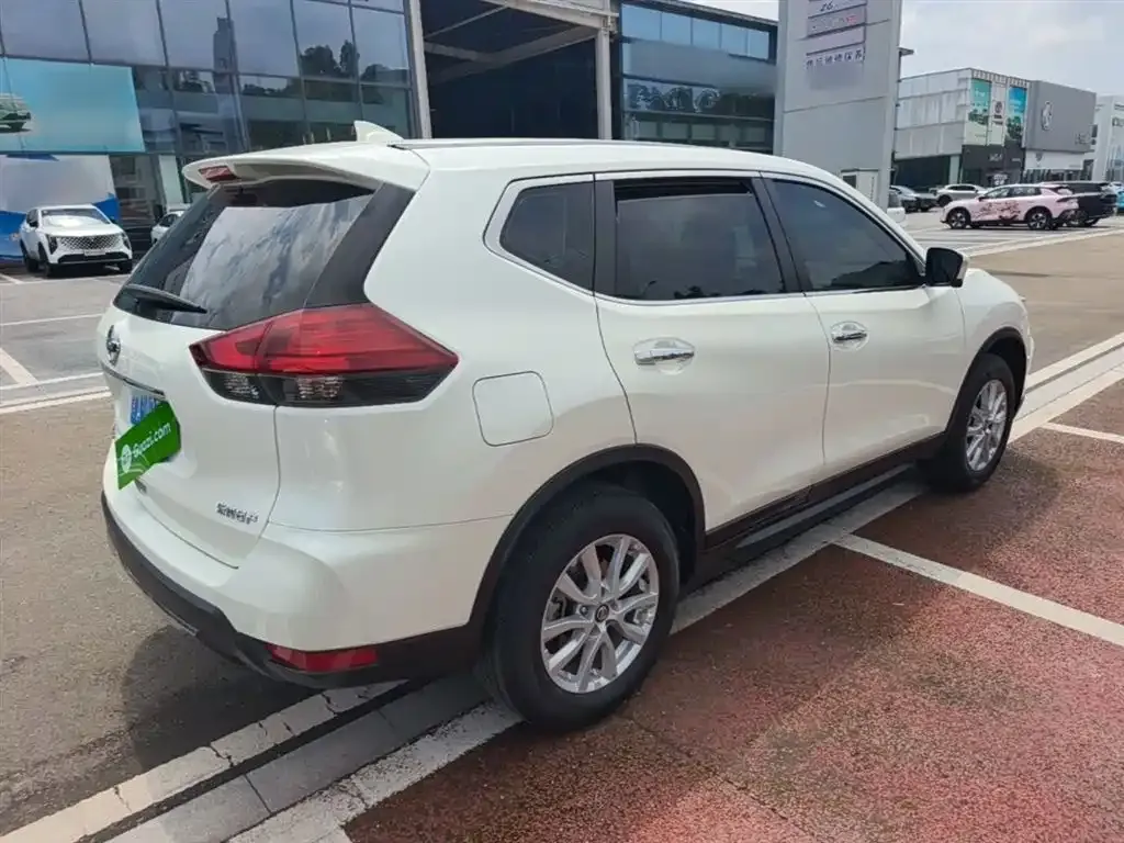 Nissan X-Trail 2023 из CN, фото 4