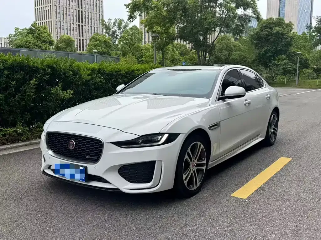Jaguar XEL