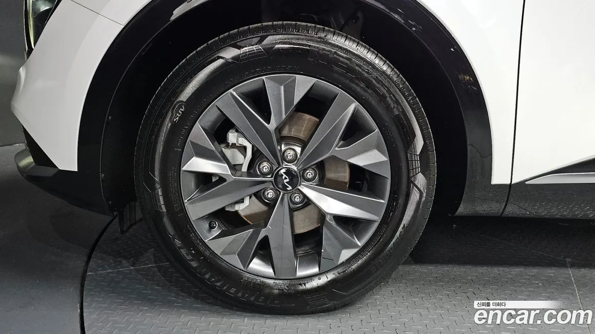 Kia Sportage — фото 10