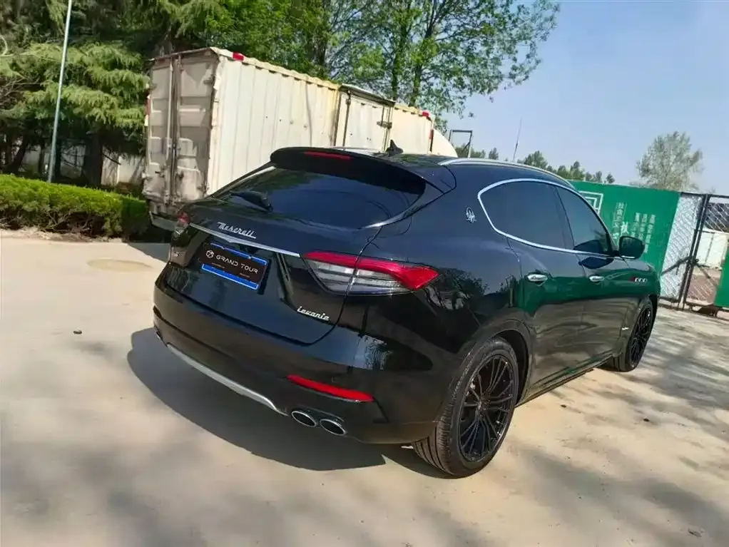 Maserati Levante — фото 8
