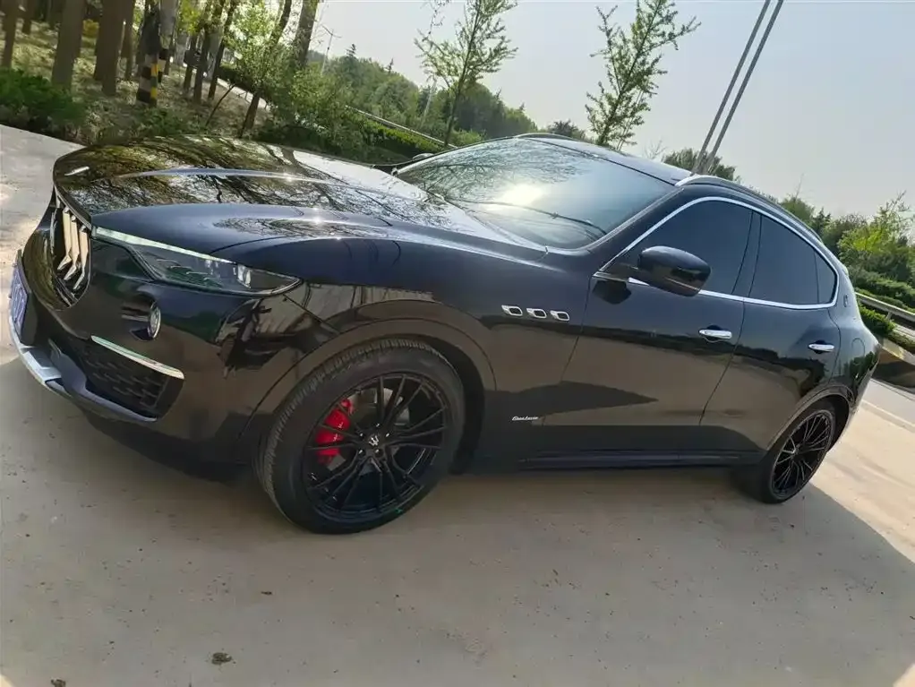 Maserati Levante — фото 9