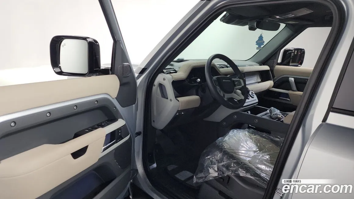Land Rover Defender 2023 из KR, фото 2