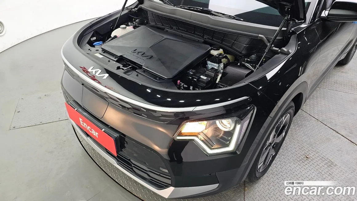 Kia Niro — фото 10