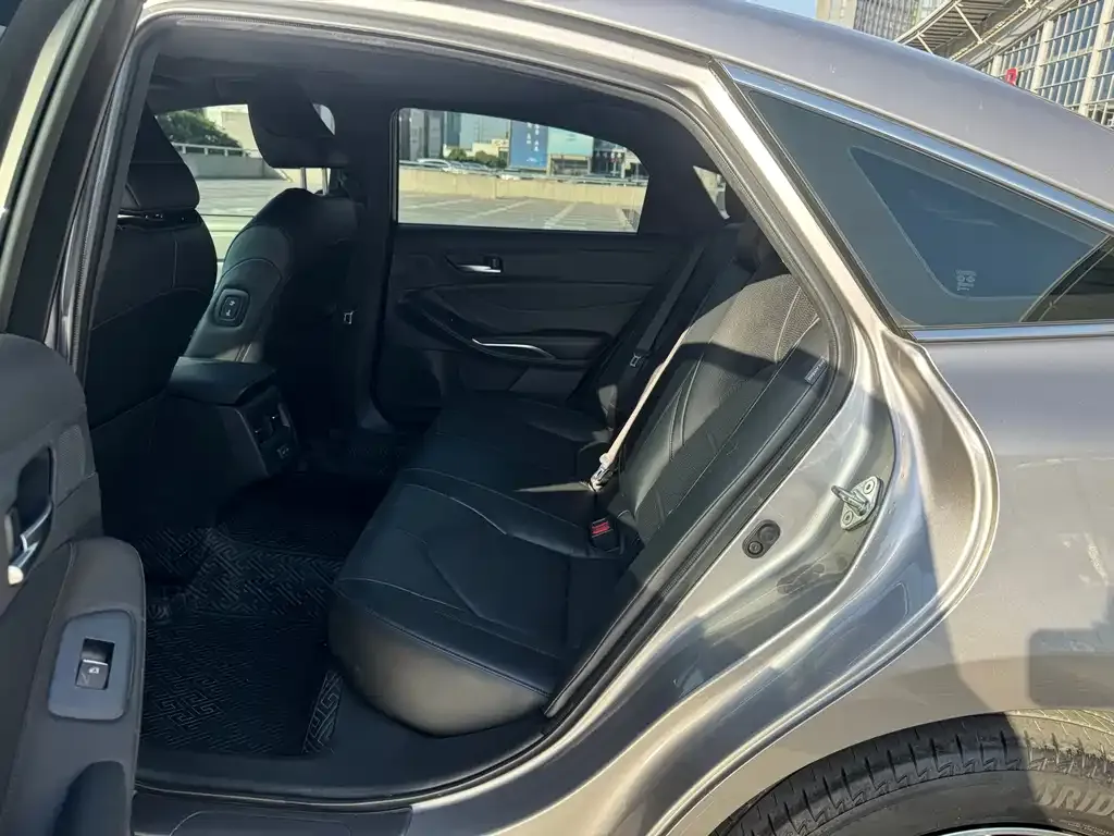 Toyota Avalon 2022 из CN, фото 7