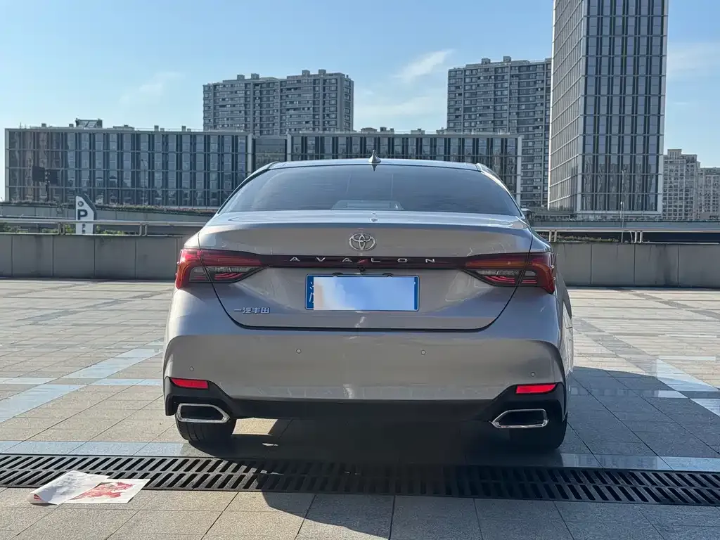 Toyota Avalon 2022 из CN, фото 10