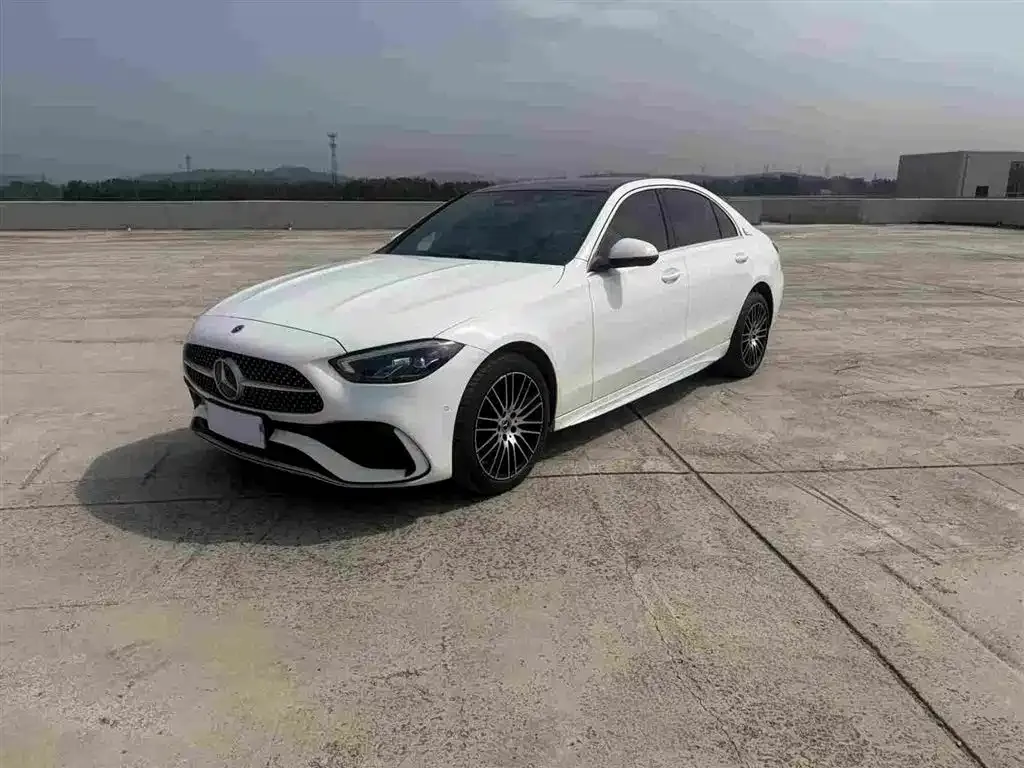 Mercedes-Benz C-Class — фото 1