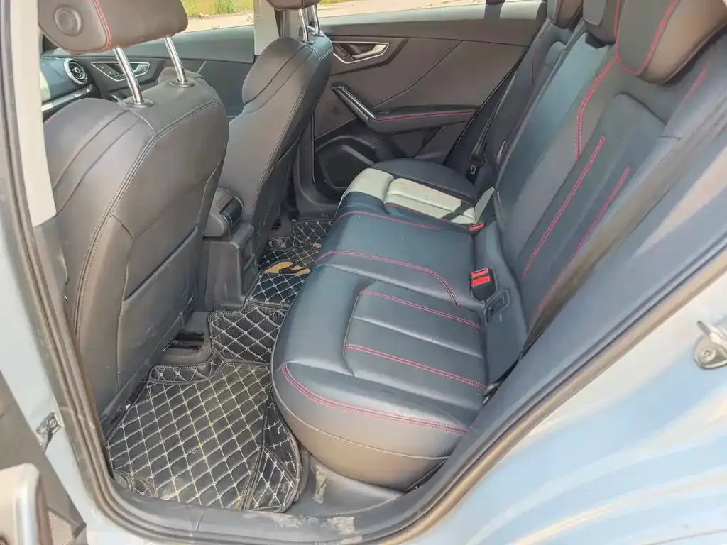 Audi Q2L 2023 из CN, фото 9