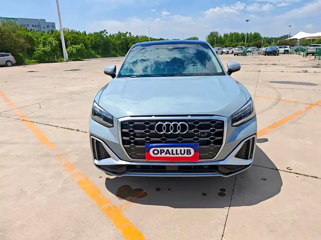 Audi Q2L 2023 из CN, фото 7