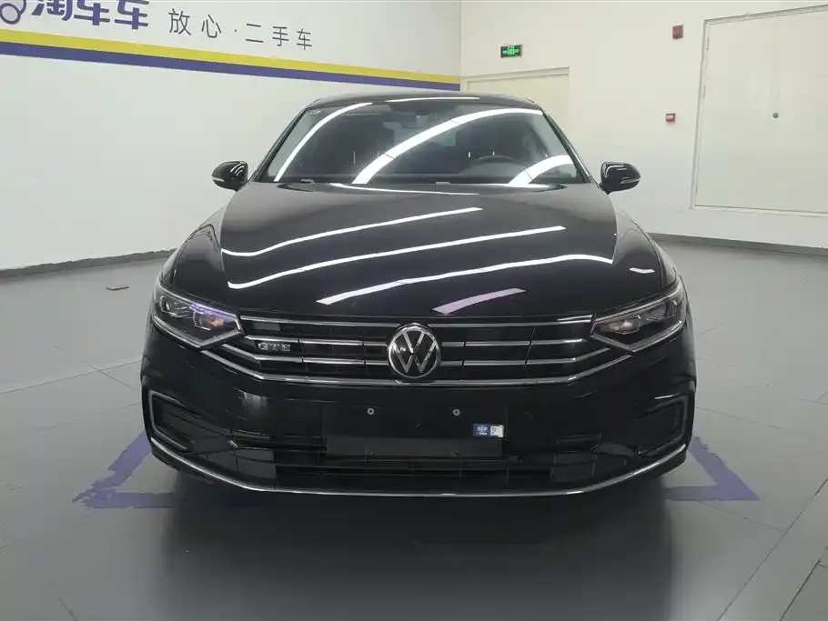 Volkswagen Magotan GTE PHEV 2023 из CN, фото 8