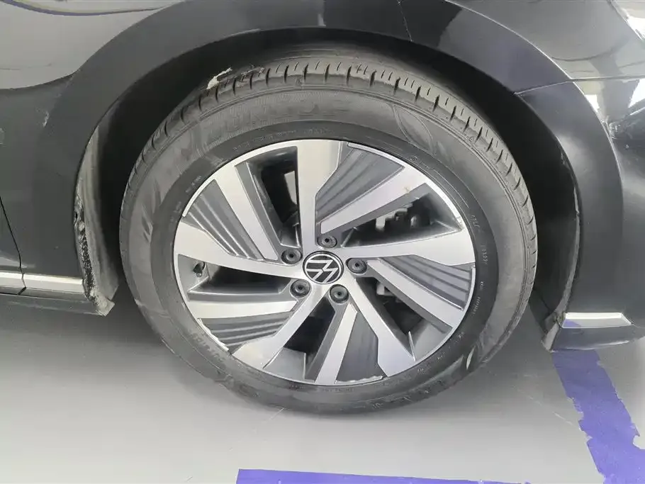 Volkswagen Magotan GTE PHEV 2023 из CN, фото 4