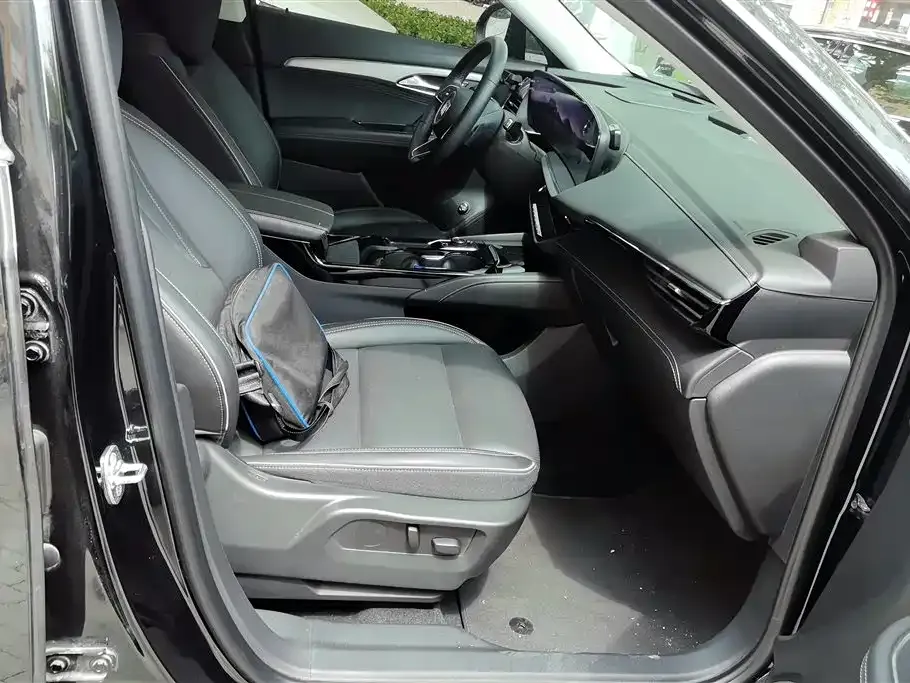 Buick Envision Plus — фото 6