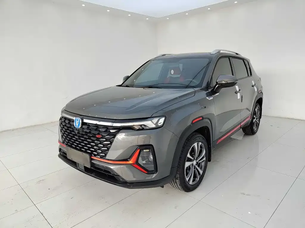 Changan CS35PLUS — фото 1