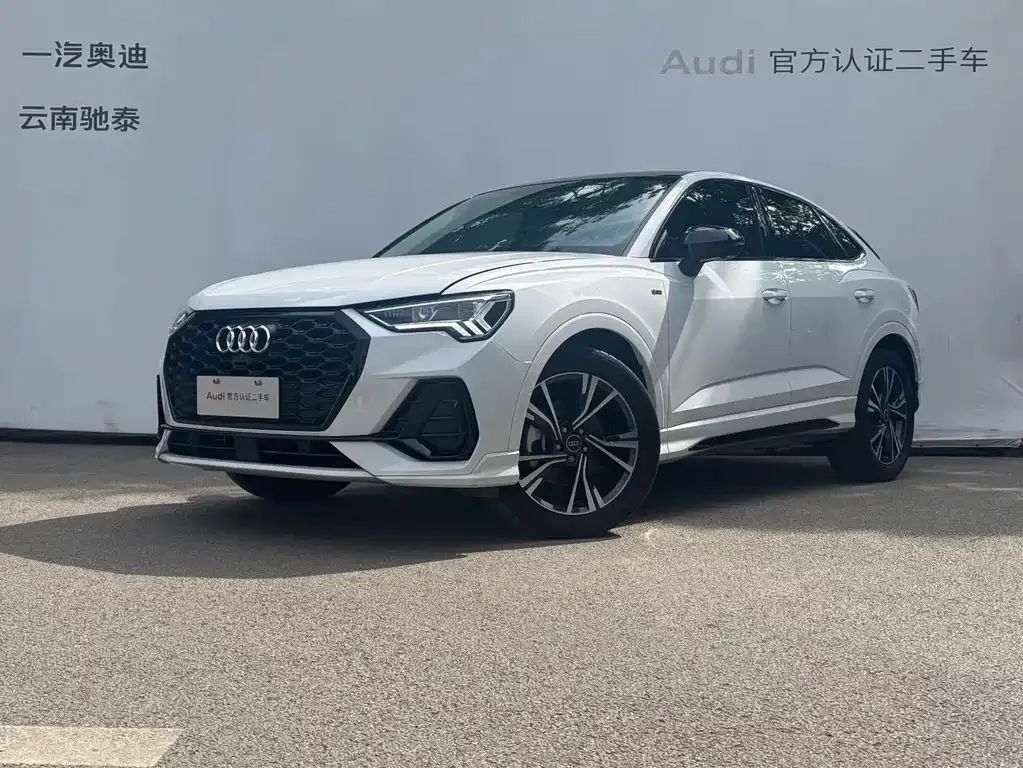 Audi Q3 Sportback — фото 1