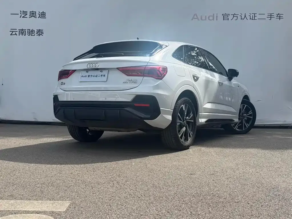 Audi Q3 Sportback — фото 8