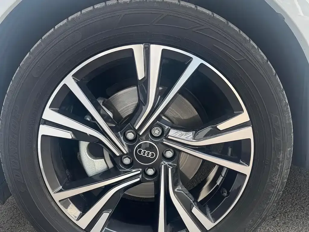 Audi Q3 Sportback — фото 3