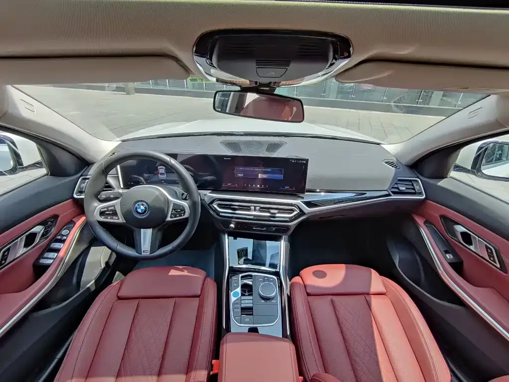 BMW i3 — фото 8