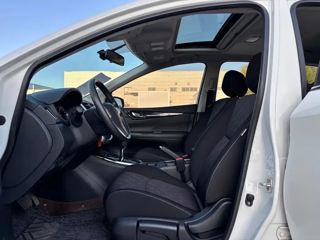 Nissan Tiida 2024 из CN, фото 8