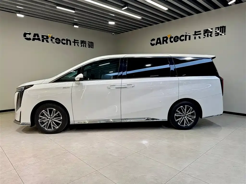 GAC Motor Trumpchi M8 — фото 7