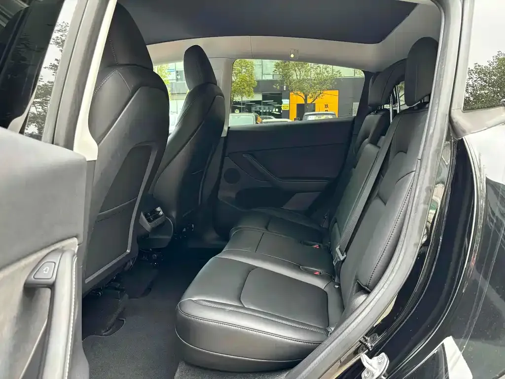 Tesla Model Y 2022 из CN, фото 2