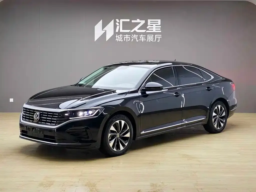 Volkswagen Passat — фото 1