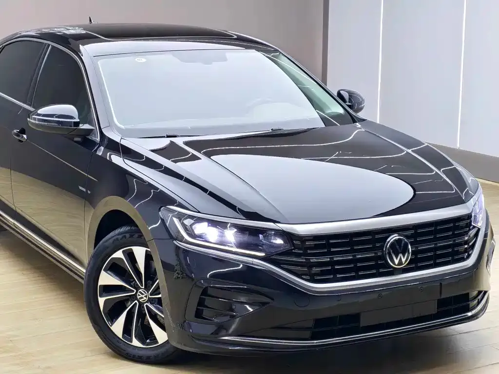 Volkswagen Passat — фото 6