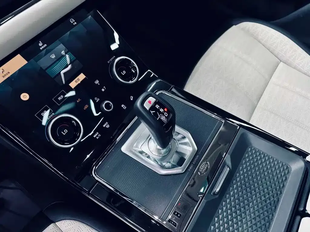 Land Rover Evoque — фото 8