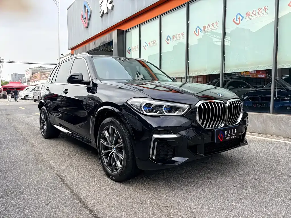 BMW X5 — фото 9