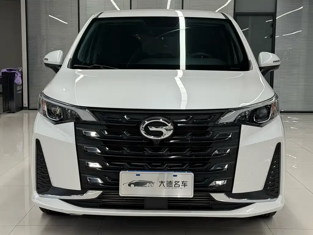 GAC Motor Trumpchi M6 — фото 1