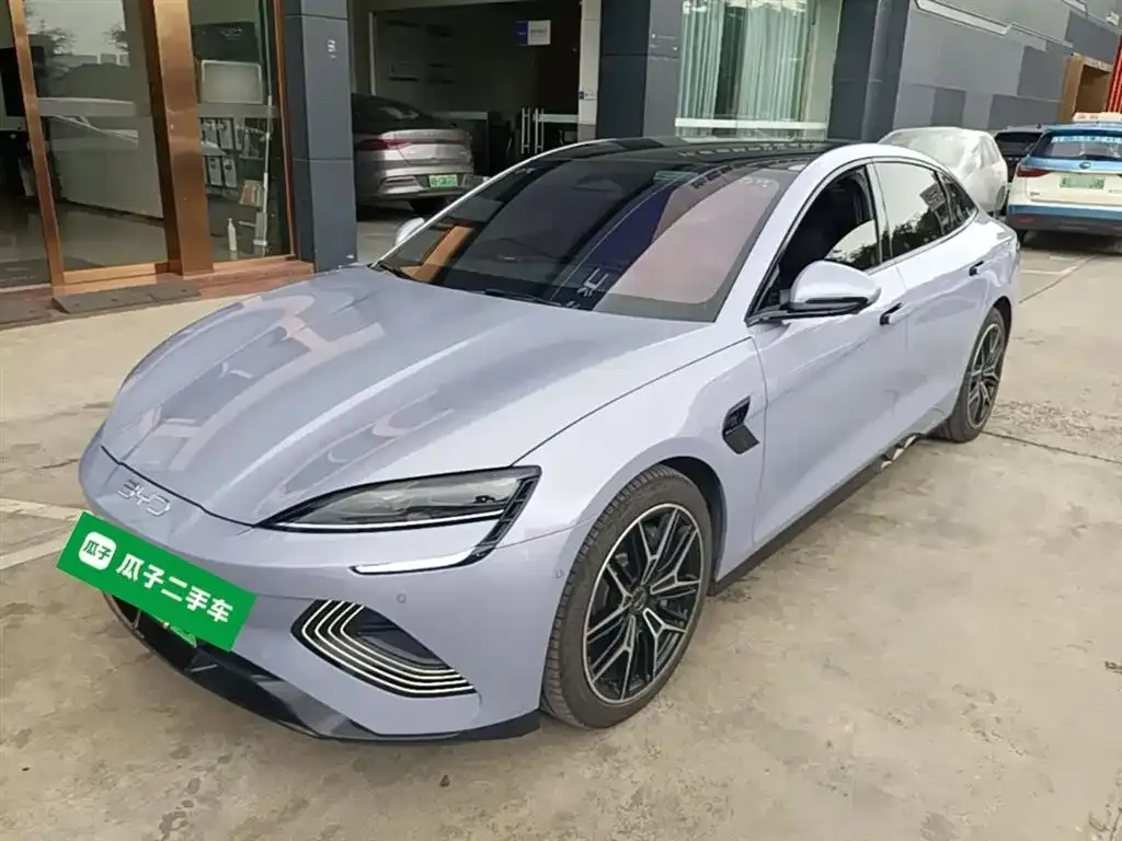 BYD Seal — фото 1