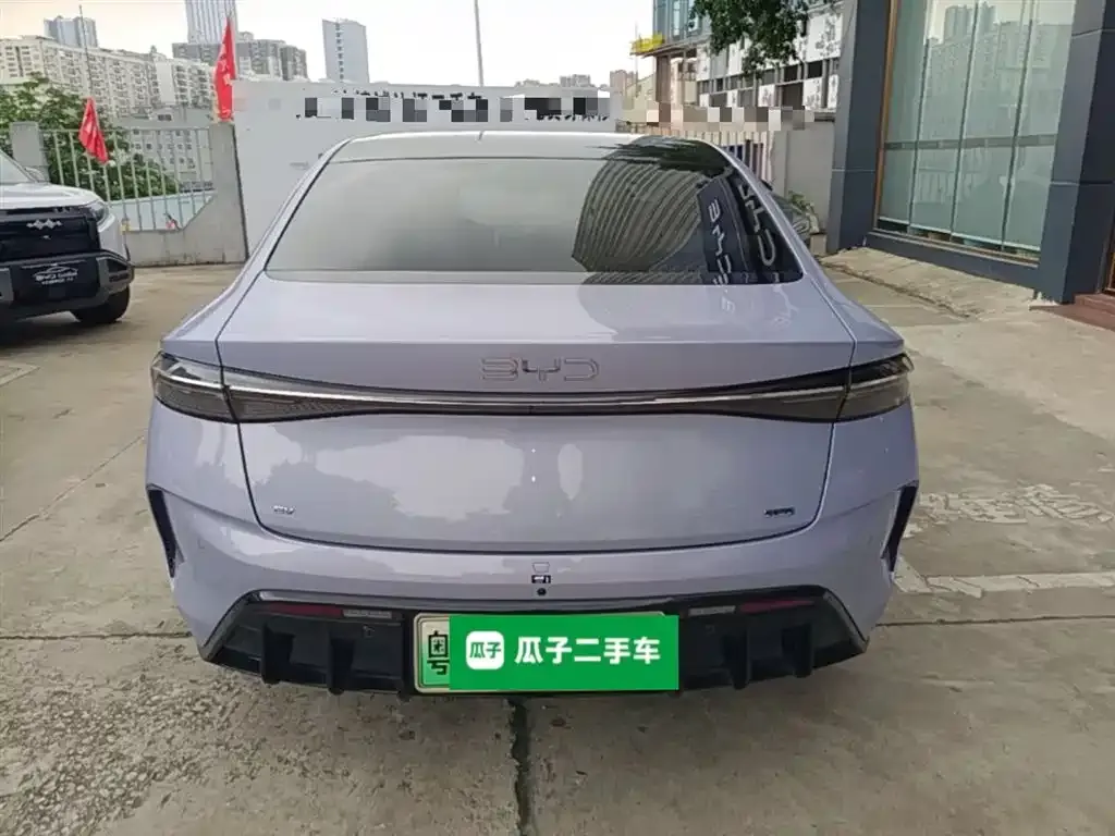 BYD Seal — фото 5