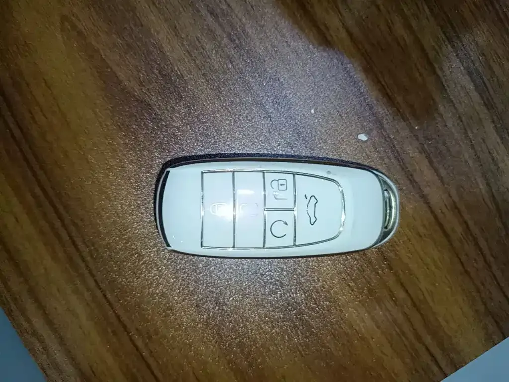 BYD Seal — фото 4