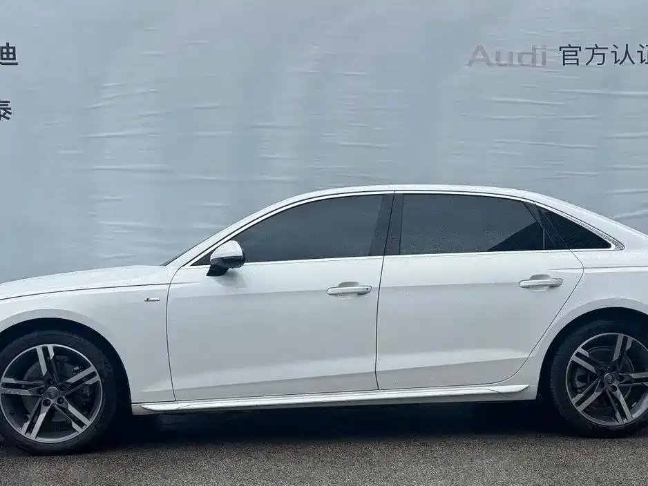 Audi A4L — фото 5