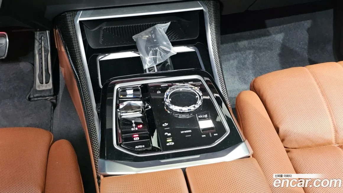 BMW 7-Series 2024 из KR, фото 9