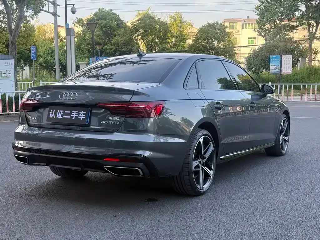 Audi A4L — фото 10