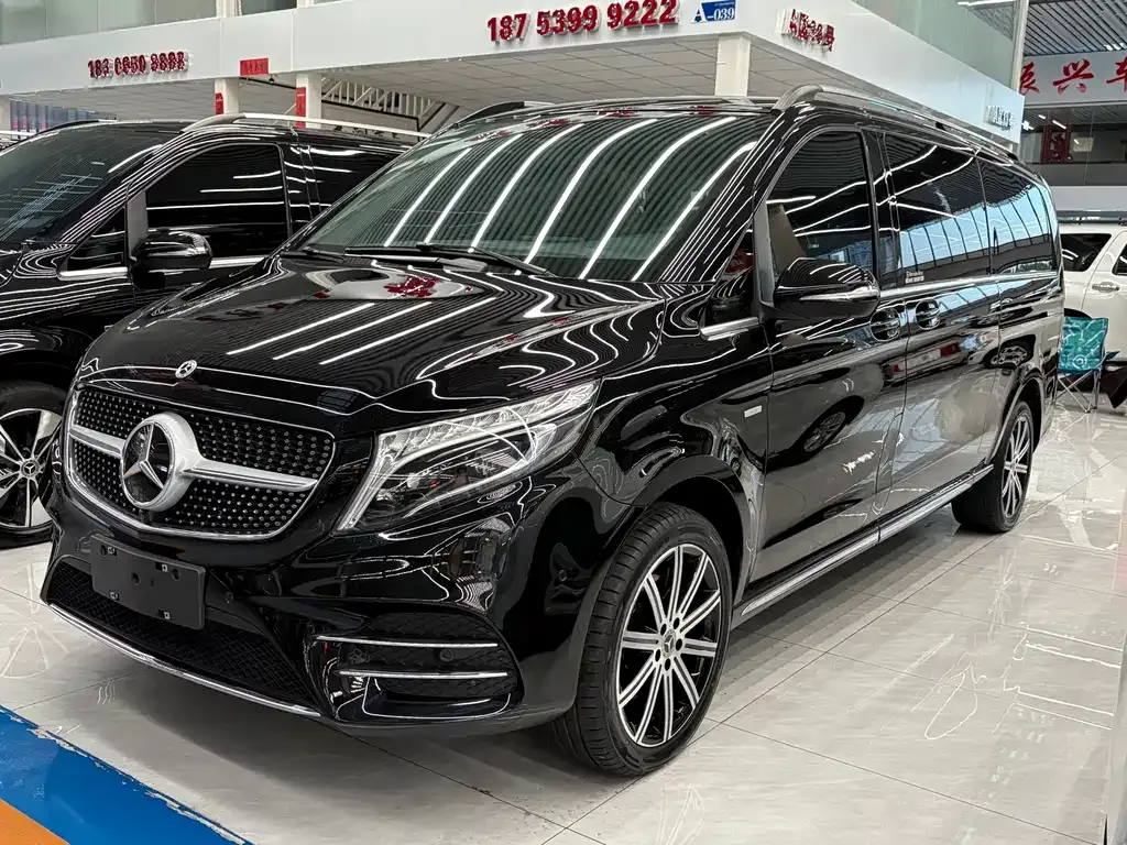 Mercedes-Benz V-Class — фото 1