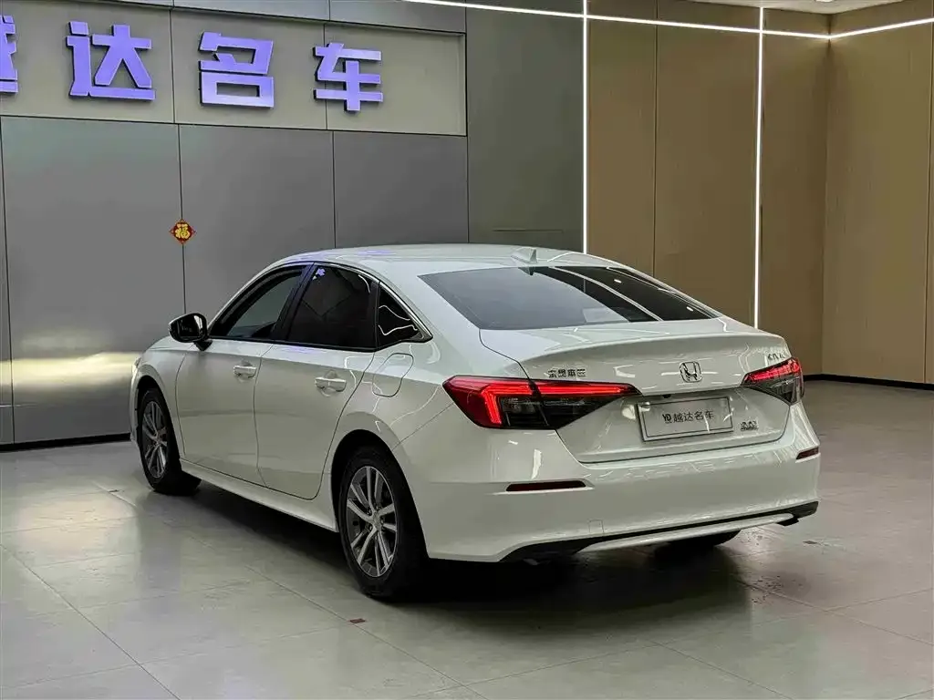 Honda Civic — фото 8