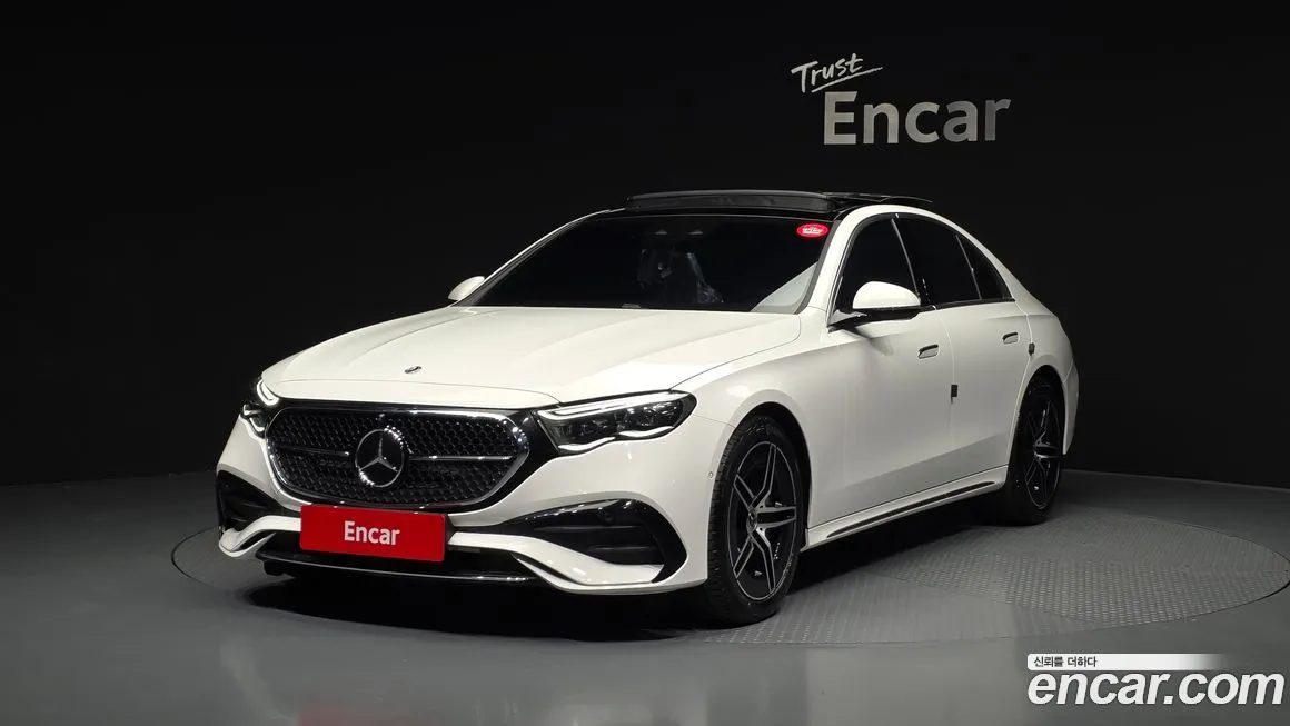 Mercedes-Benz E-Class — фото 1