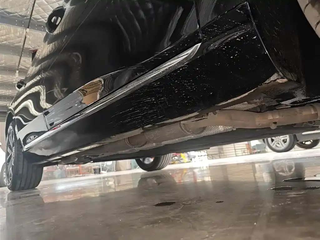 Hongqi H5 PHEV 2025 из CN, фото 4