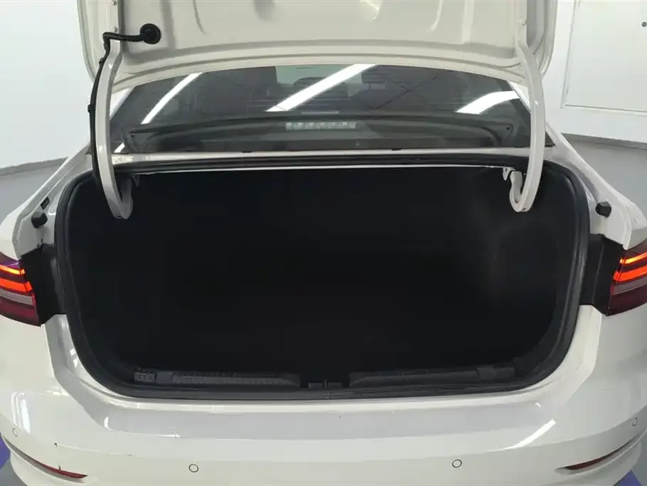 Volkswagen Lavida 2022 из CN, фото 3