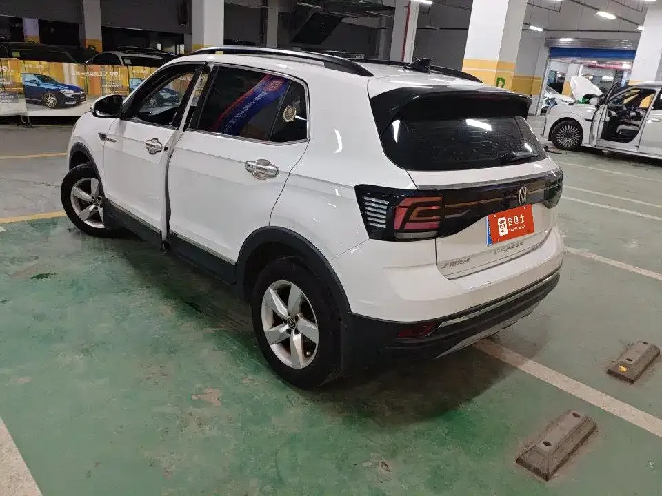 Volkswagen T-Cross — фото 9