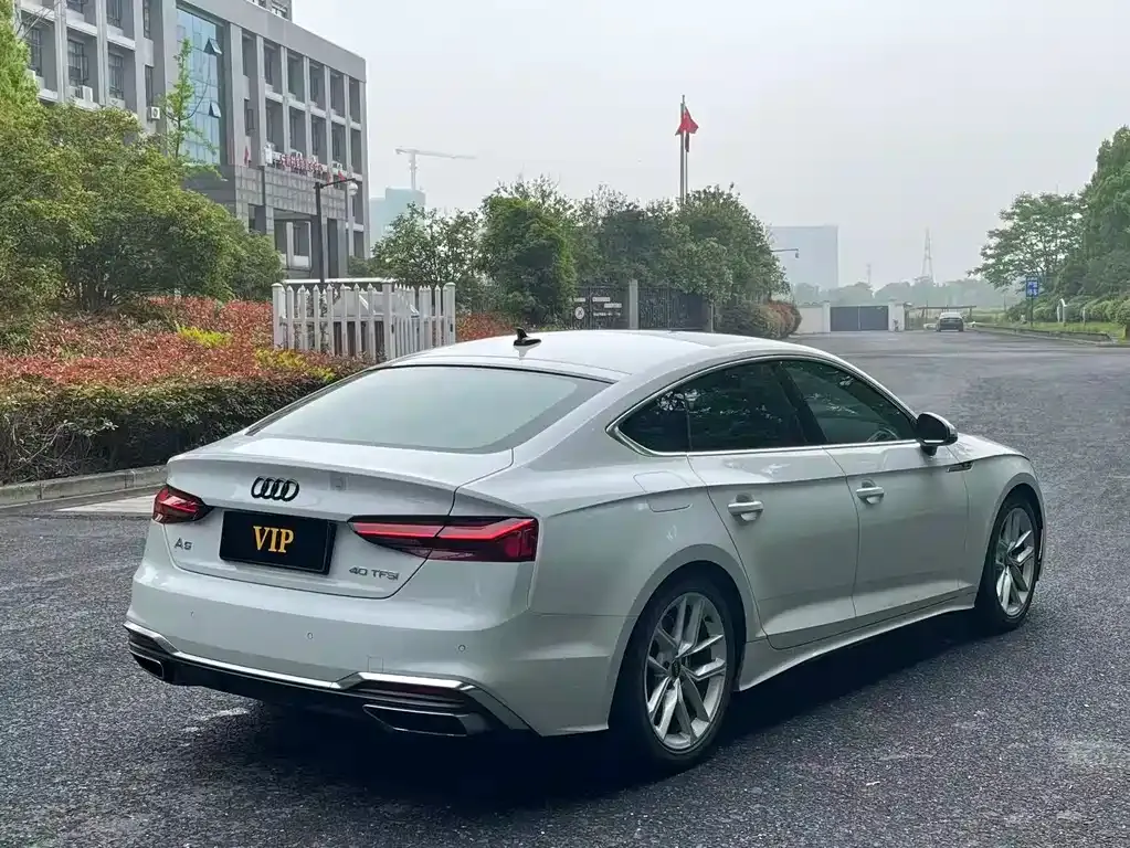 Audi A5 (Import) — фото 2