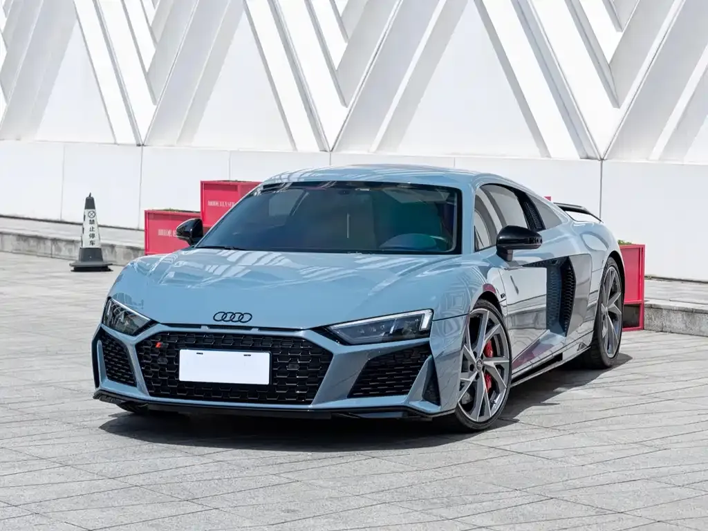 Audi R8