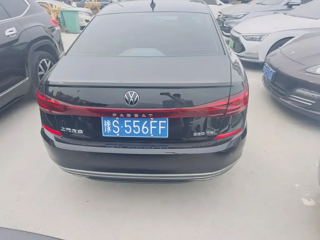Volkswagen Passat — фото 7