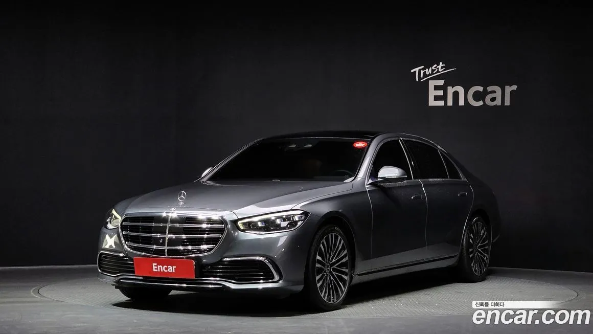 Mercedes-Benz S-Class — фото 1
