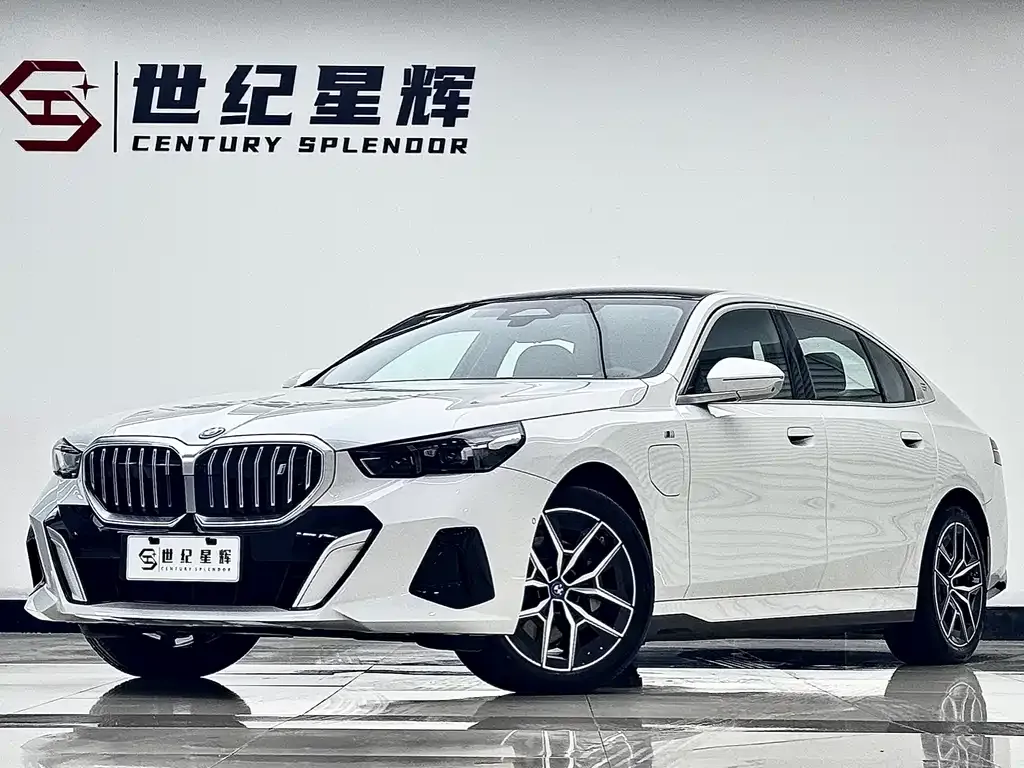 BMW i5