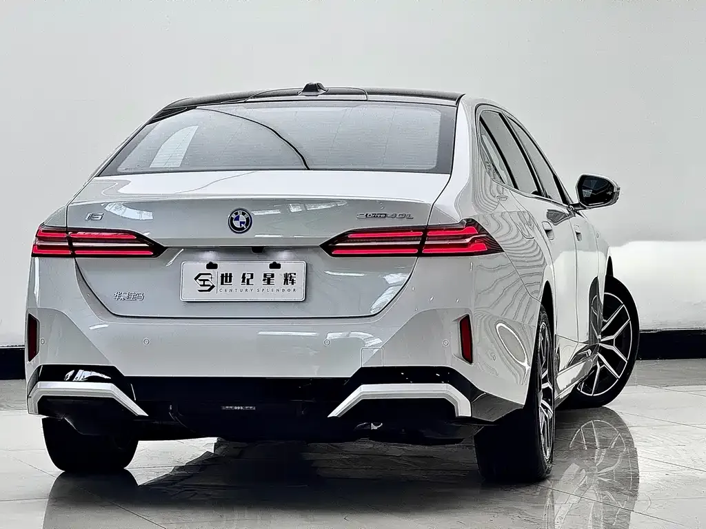 BMW i5 2025 из CN, фото 9