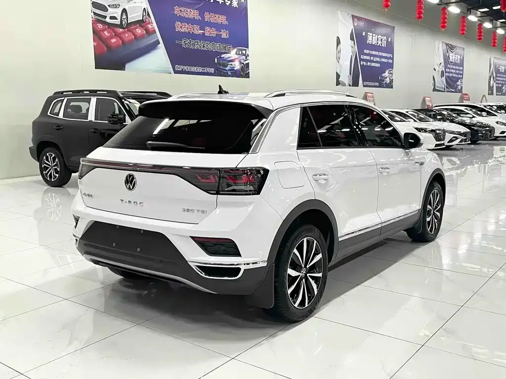 Volkswagen T-Roc — фото 3